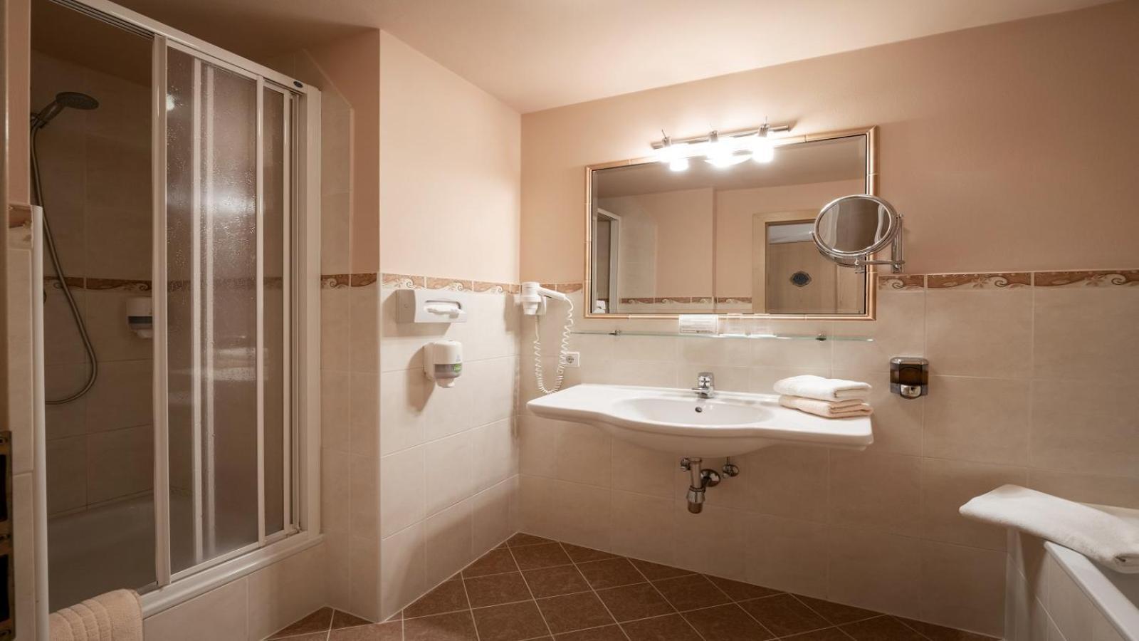 Hotel Andrea Mayrhofen Εξωτερικό φωτογραφία